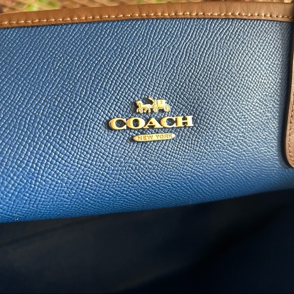 SOLD ON ANOTHER PLATFORM. Coach city tote: Pride collection - Picture 8 of 10